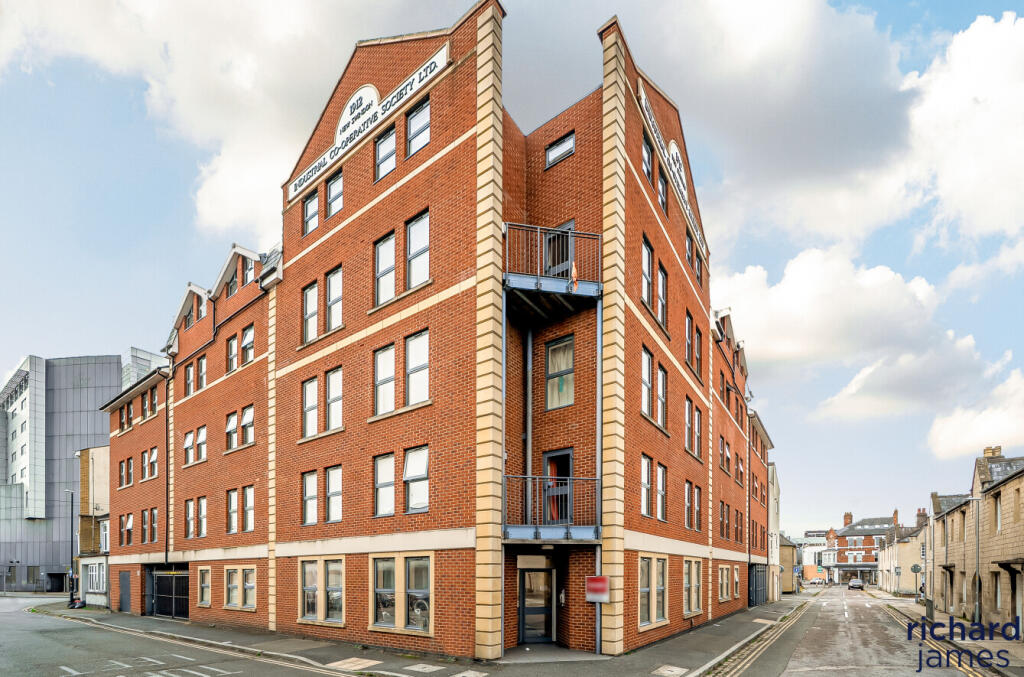 766bd80c44c44188807df61204476337