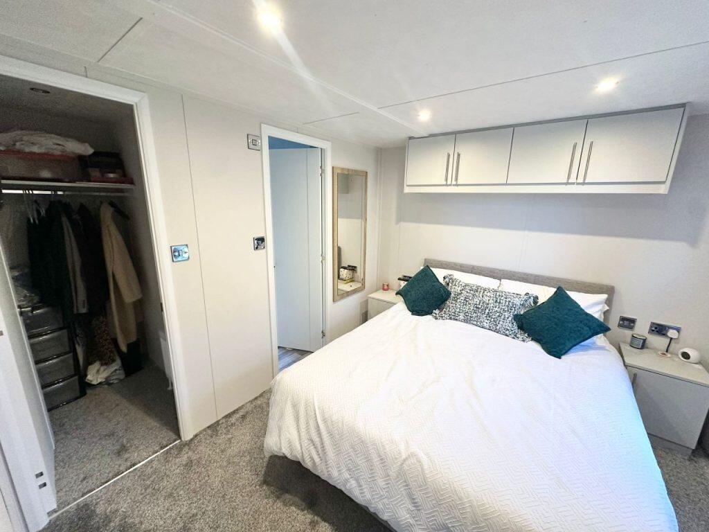 2whatsapp Image 2024 11 05 At 12.44.09.jpeg