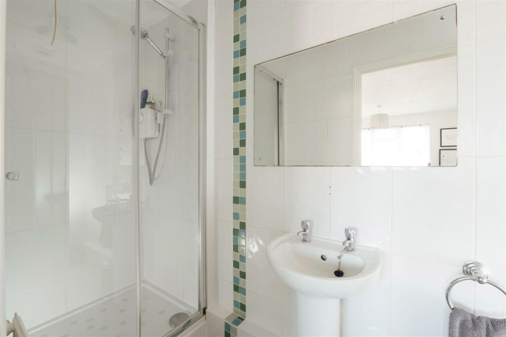 1 Mermaid Close, Hitchin-08.jpg