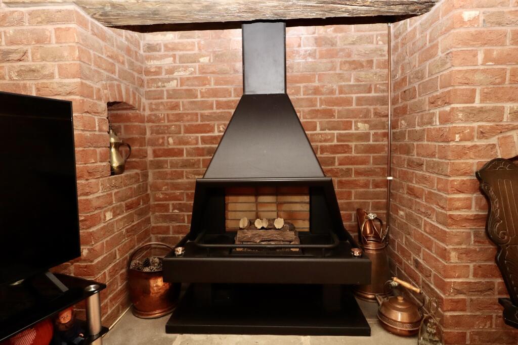 Fireplce in the sitting room