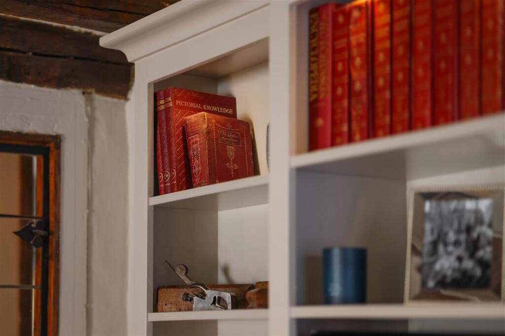 63 Whiting Street [Sitting Room Bespoke Media Wall