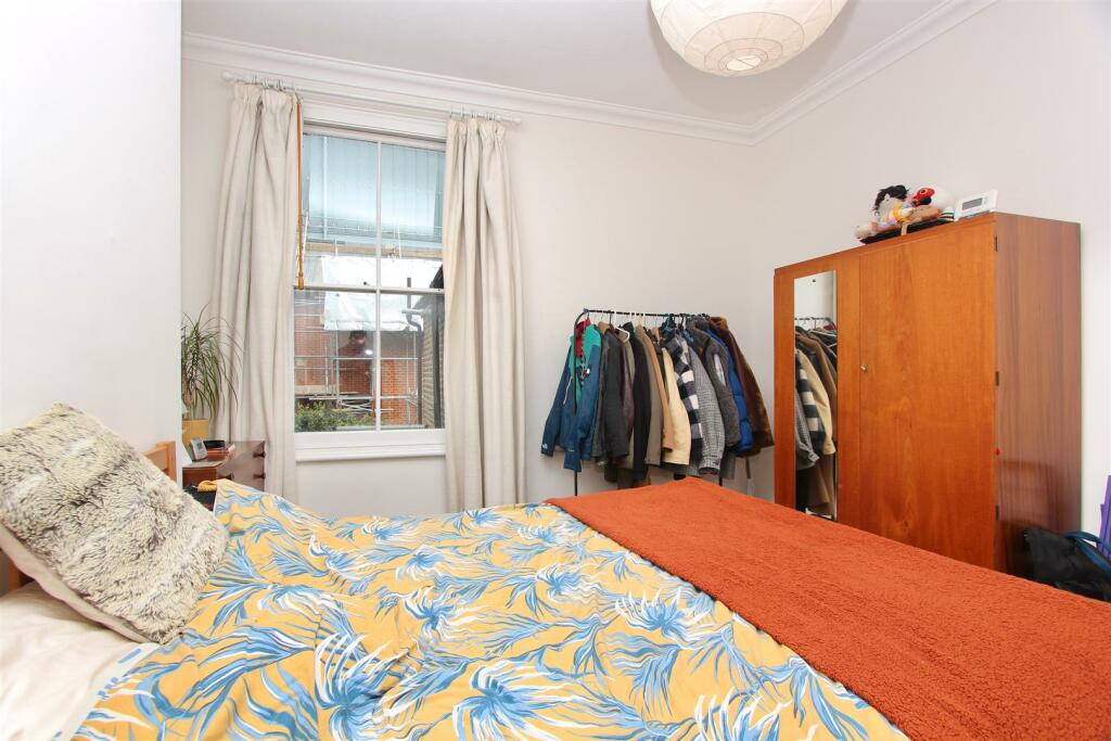 Cleveland Park Avenue, E17