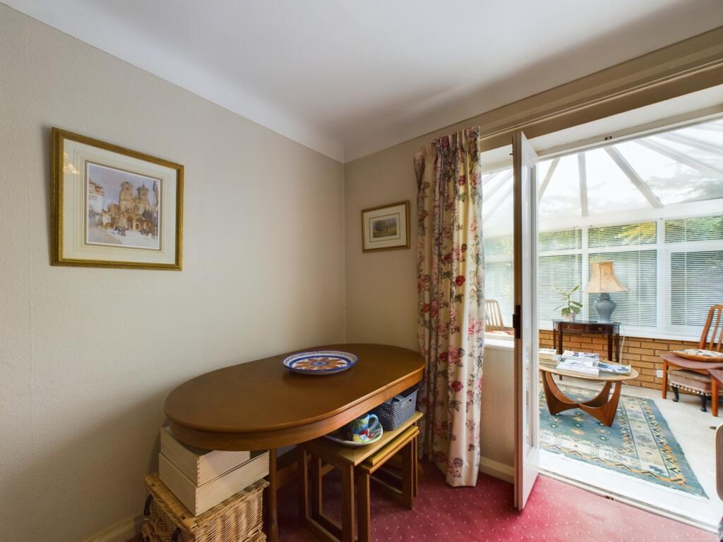 CAM02386G0-PR0074-STILL031