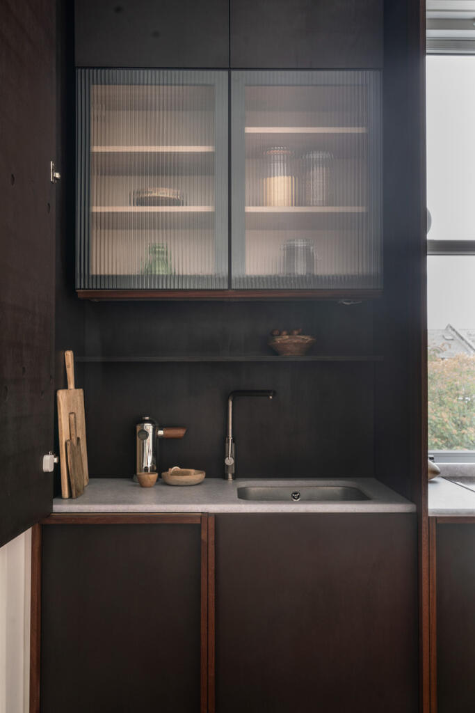 308582 - BARONS-COURT-ROAD-23.jpg