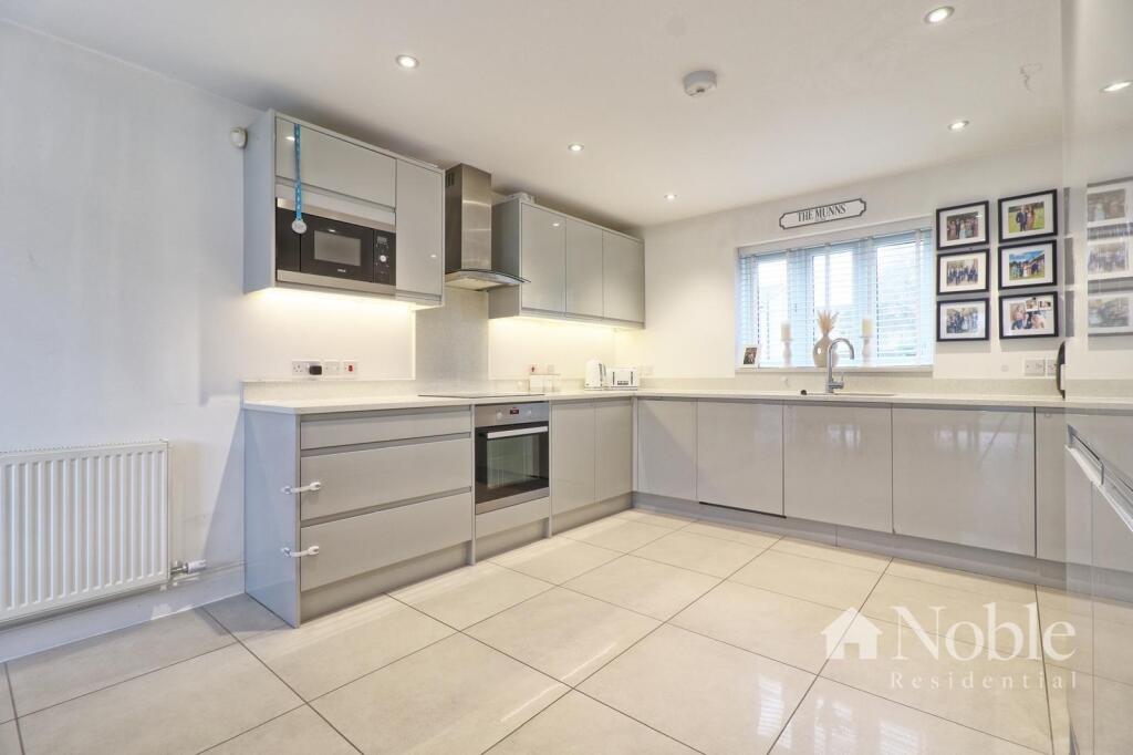 Open Plan Living/Kitchen/Dining Area