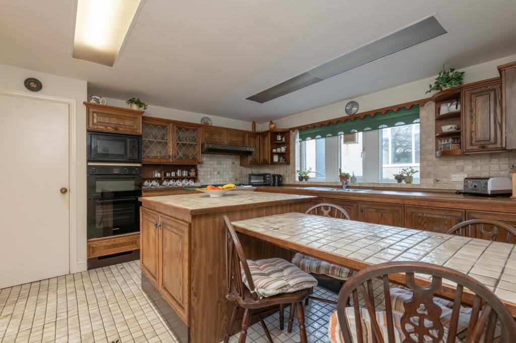 34 - 1 Westfield Mews BD13 3AP