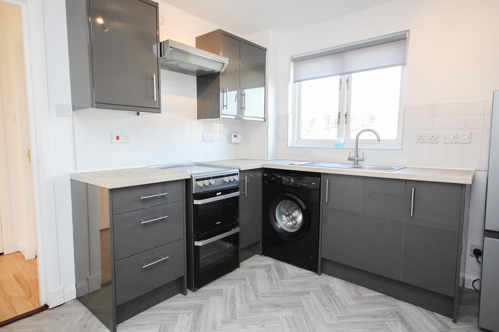 208 Waverley - Sm...