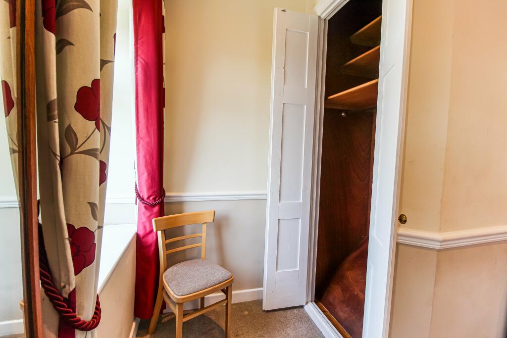 Master bedroom wardr