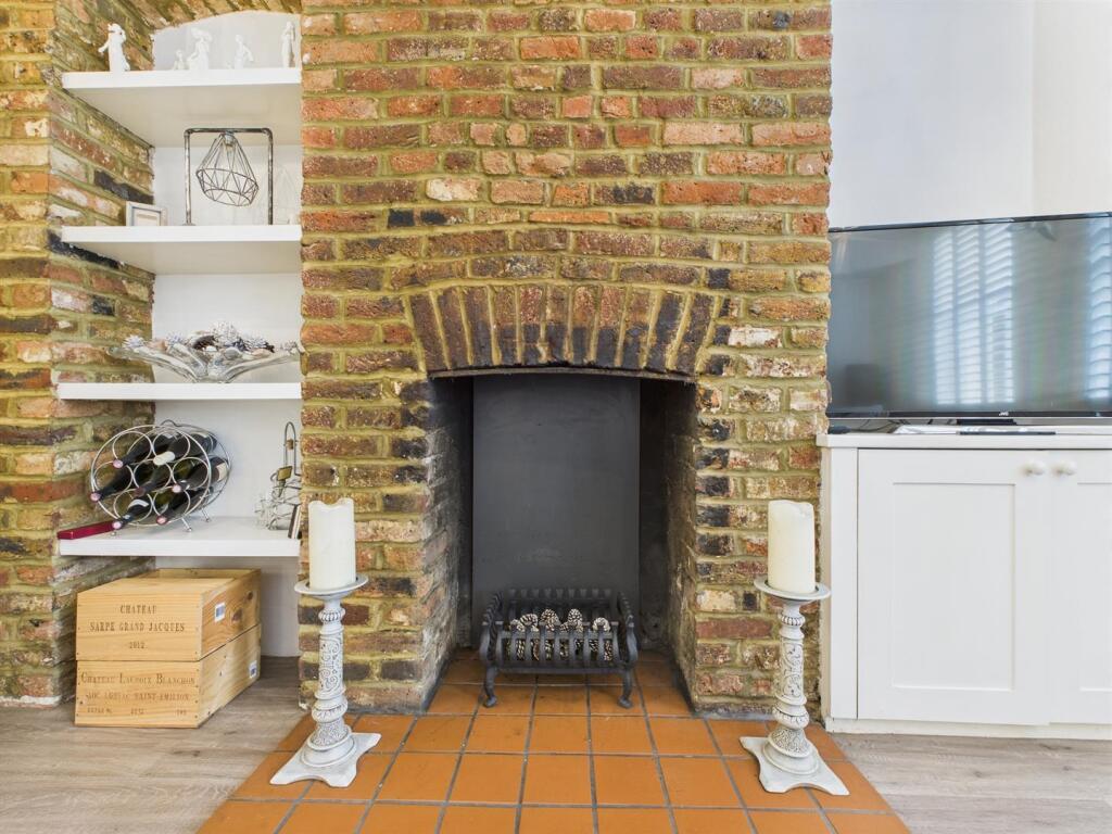 Chimney Breast.jpg