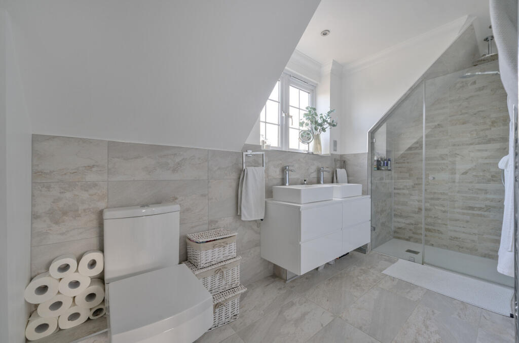 1307203-30-685158...