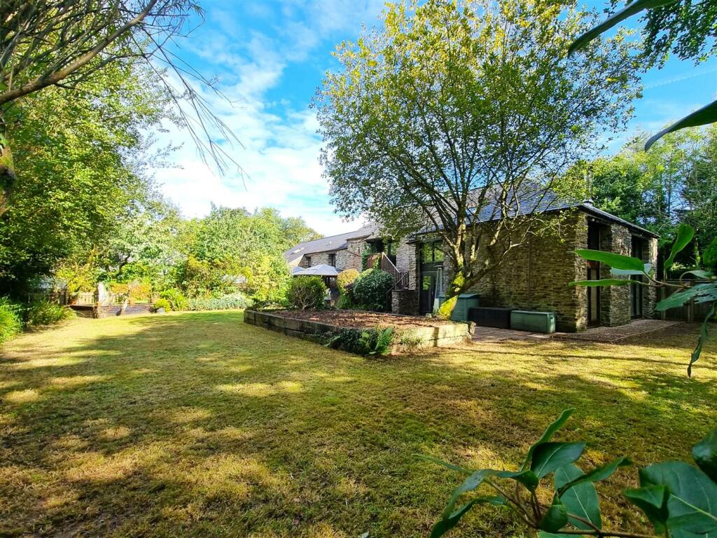 Rear Garden 7.jpg