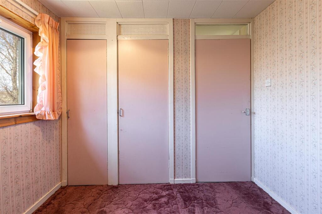 14 Eastfield Road Selkirk 30.JPG
