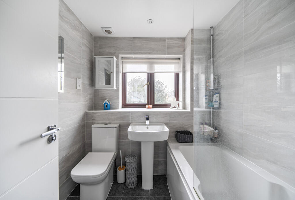 1387112-22-69400b...