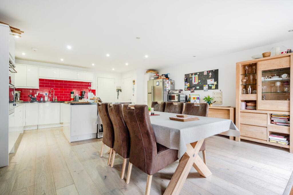 1330759-12-6890922d2a958