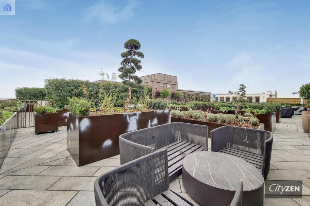 ROOF GARDEN