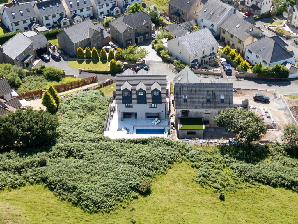 14 Coed Y Brynallt 24.jpg