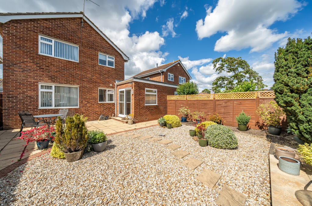 130082411683846bcdfee8