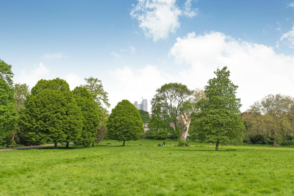 Brockwell Park (2).jpg