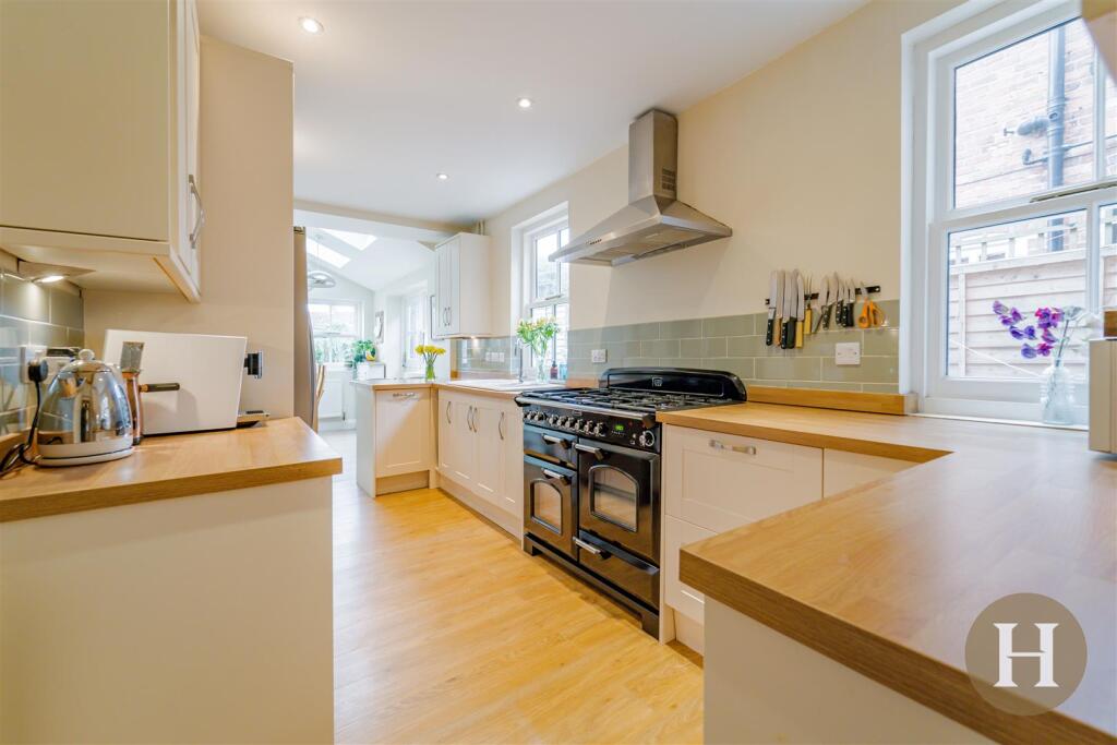 Hadleigh Estate Agents-25.jpg