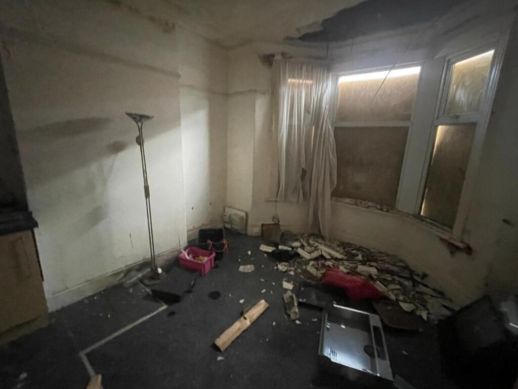 Ed3f06e7-1c7f-4551-a712-ea0770ef931b T202505301347.jpg