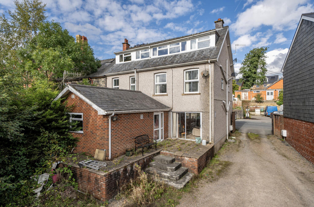 1358881-1-68d579a...