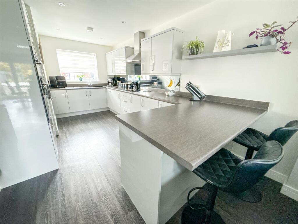KITCHEN AREA VIEW
