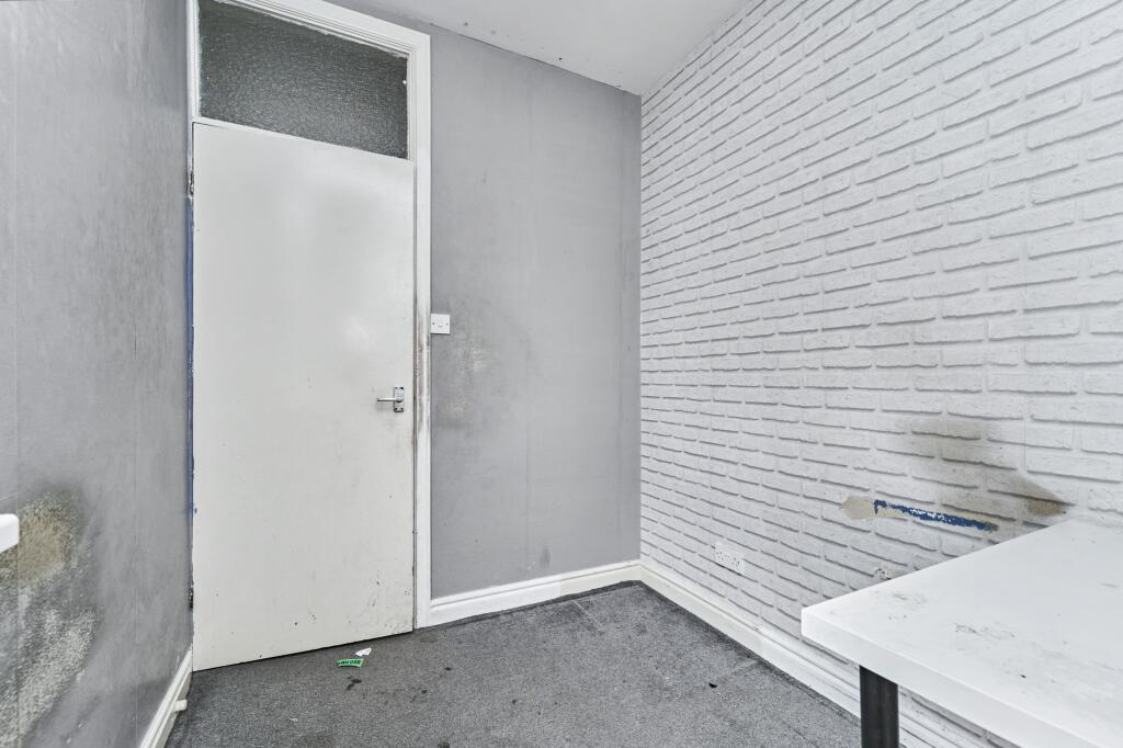 31 Booth Street, Darlaston, Wednesbury, West Midlands, WS10 8JB