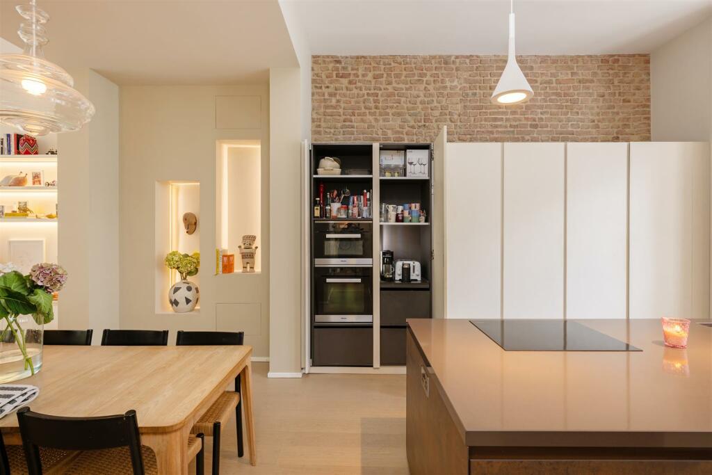 12a Randolph Crescent Lo-16.jpg