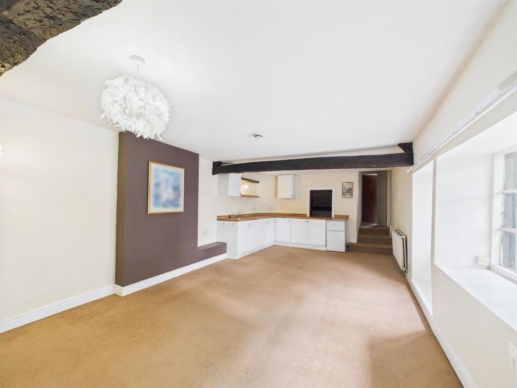 Flat sitting Kitchen.jpg