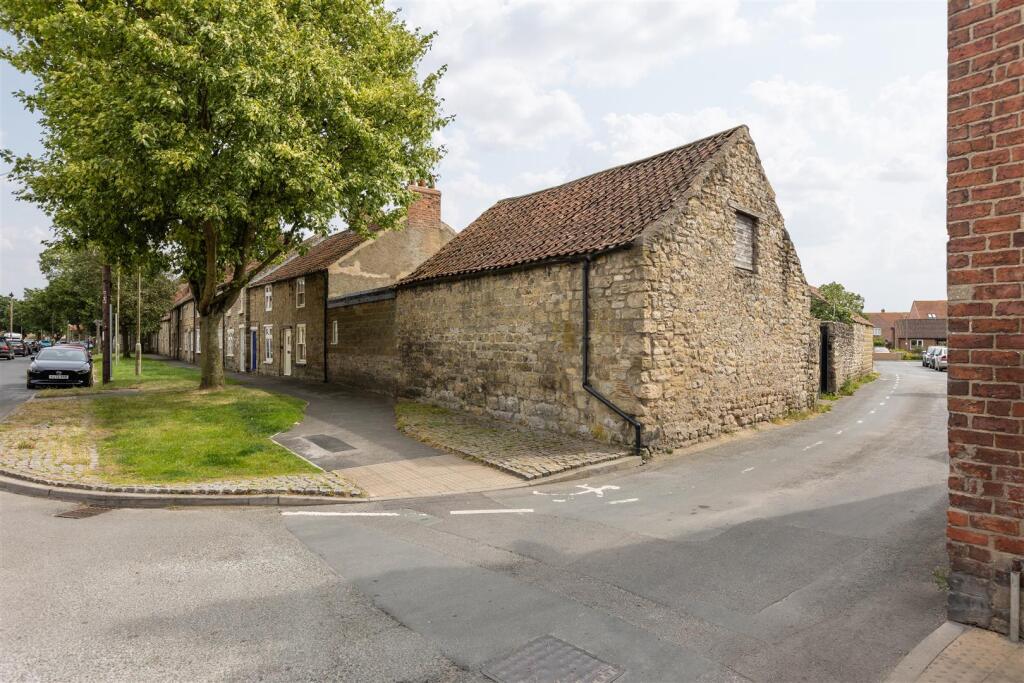 Westgate 50 External-9.jpg