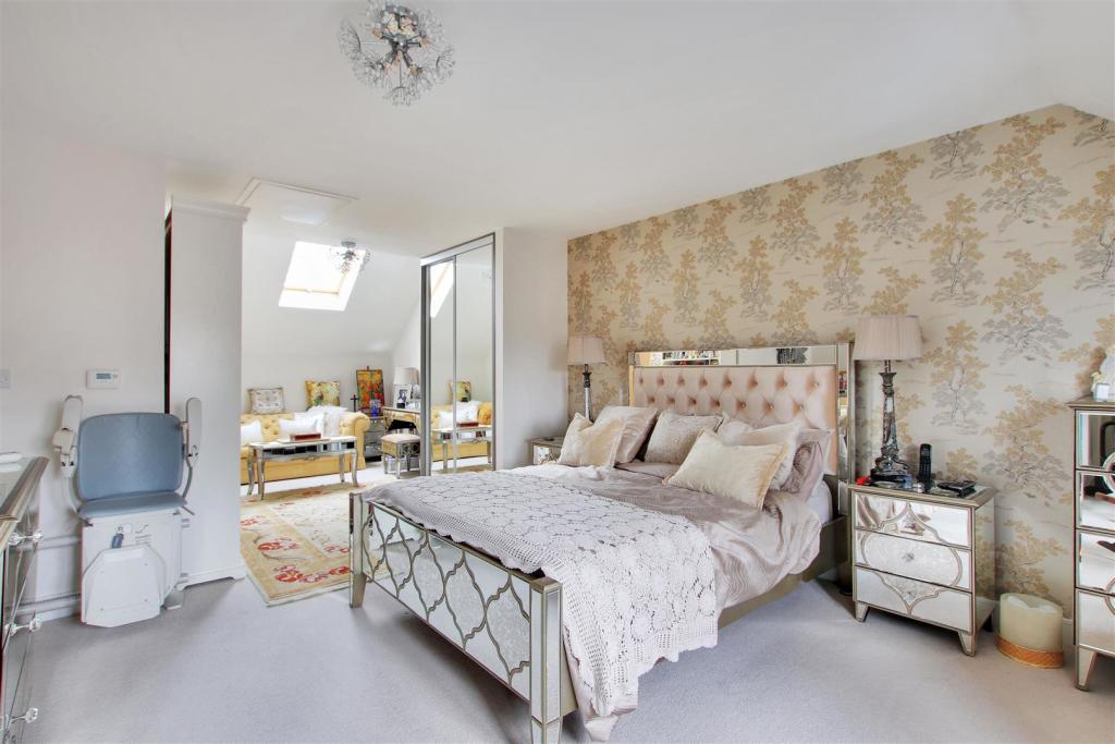 Principal Suite.jpg