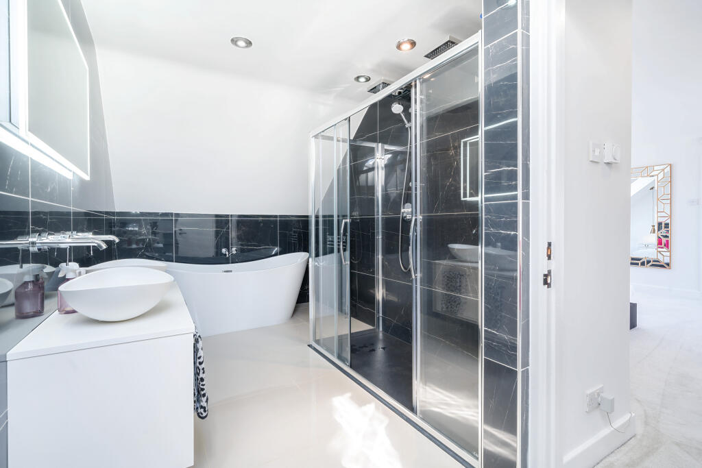 Ensuite Shower Room