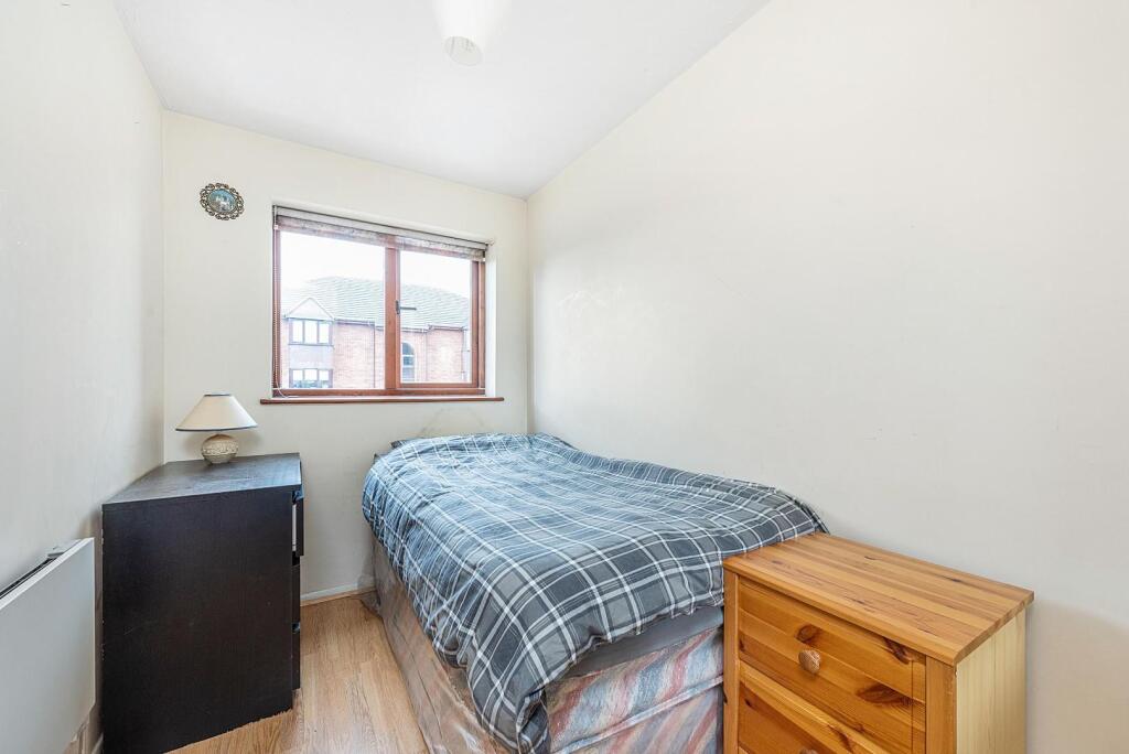16969_rentmyhome__122_cotton_avenue_6_lo.jpg