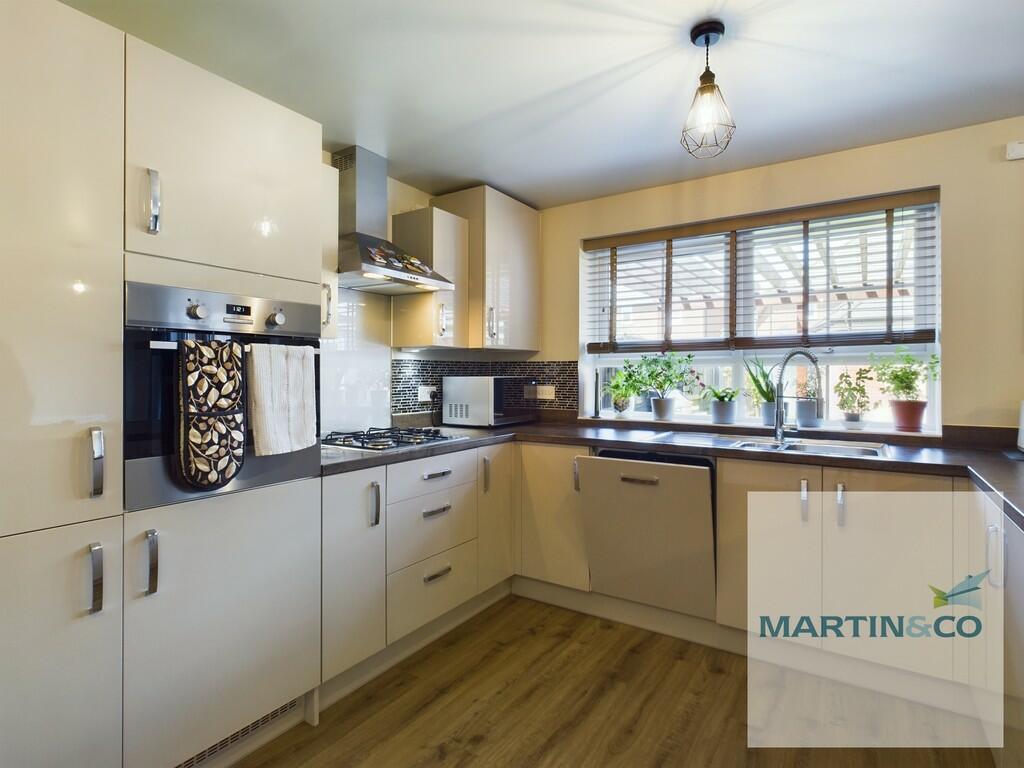 CAM03663G0-PR0034...