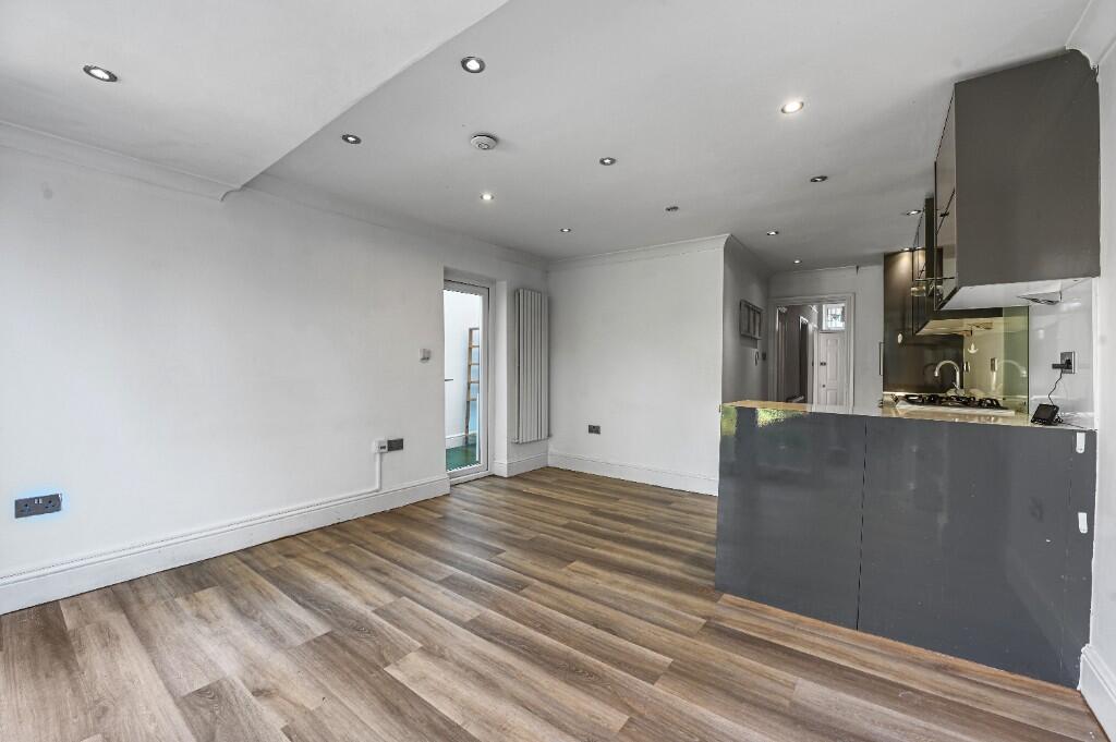 Open Plan Living/Kit