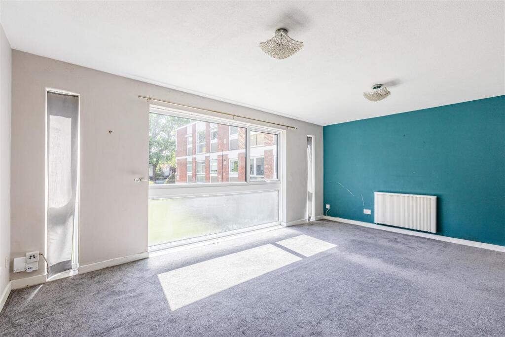 25 Brantwood Gardens - 7.jpg