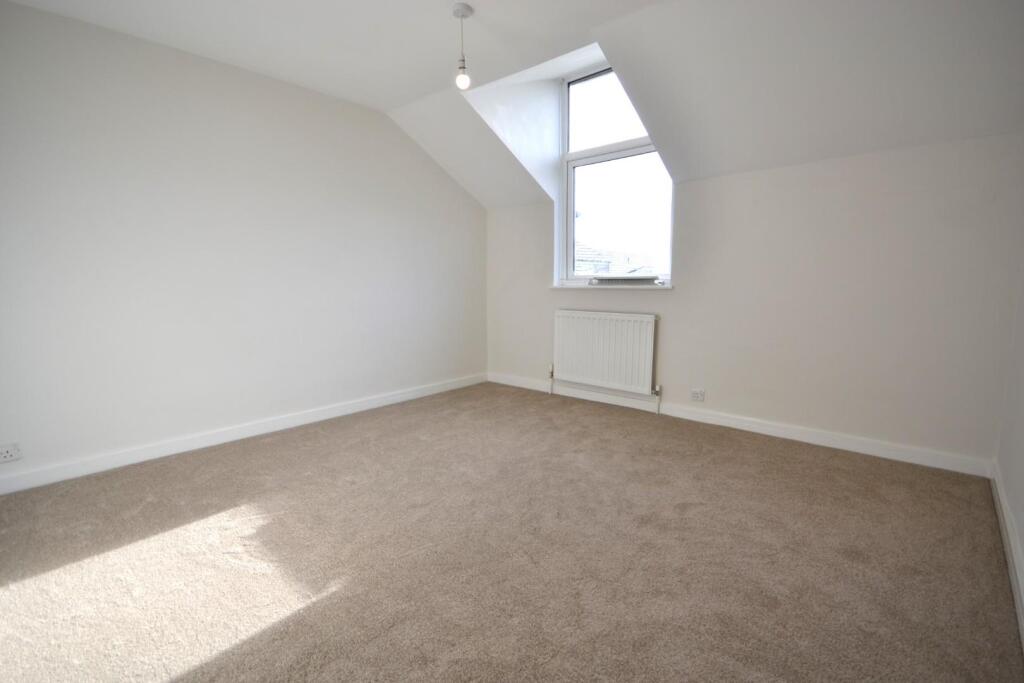 Bedroom 1.JPG