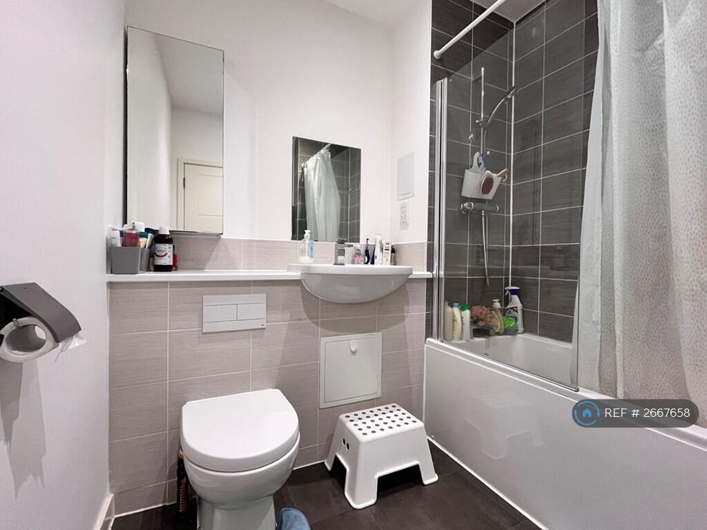 Bathroom ( Top Floor)