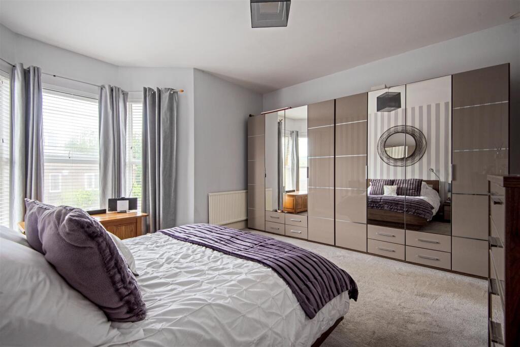 207 Park Lane.16.jpg