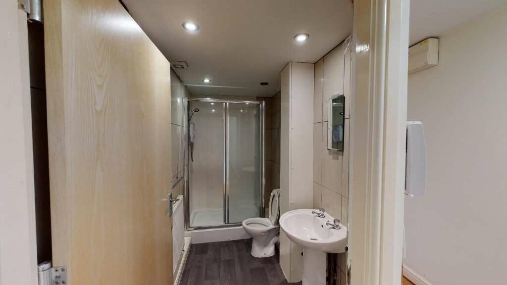 Flat_1a_1_Broomgrove_Crescent