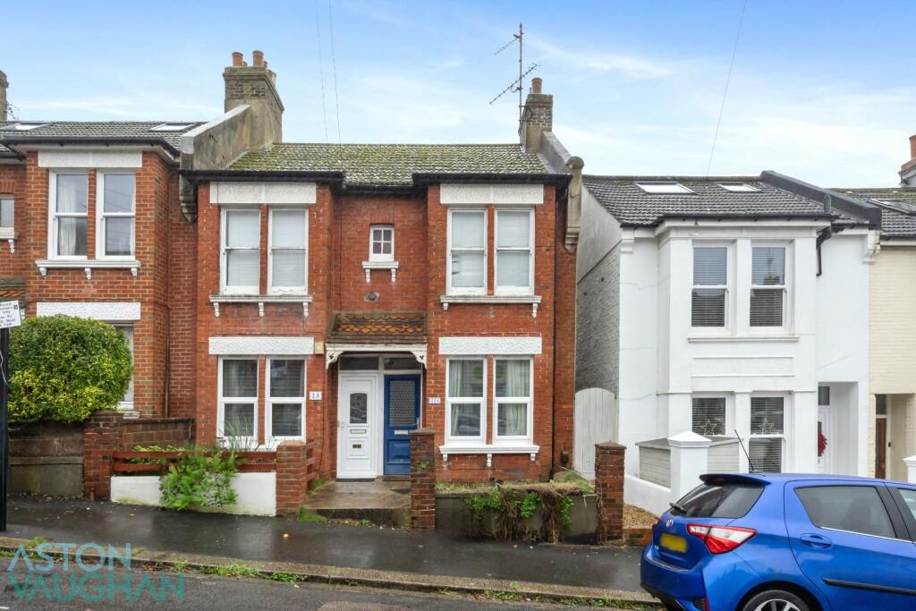 Totland Road, 23A-011.jpg