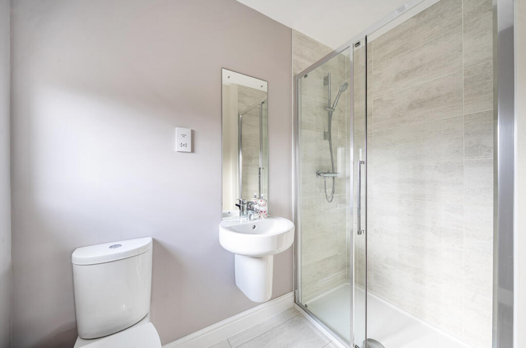 1348602-20-68b9ba...