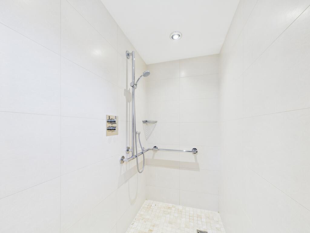 Ground Floor Wet Room