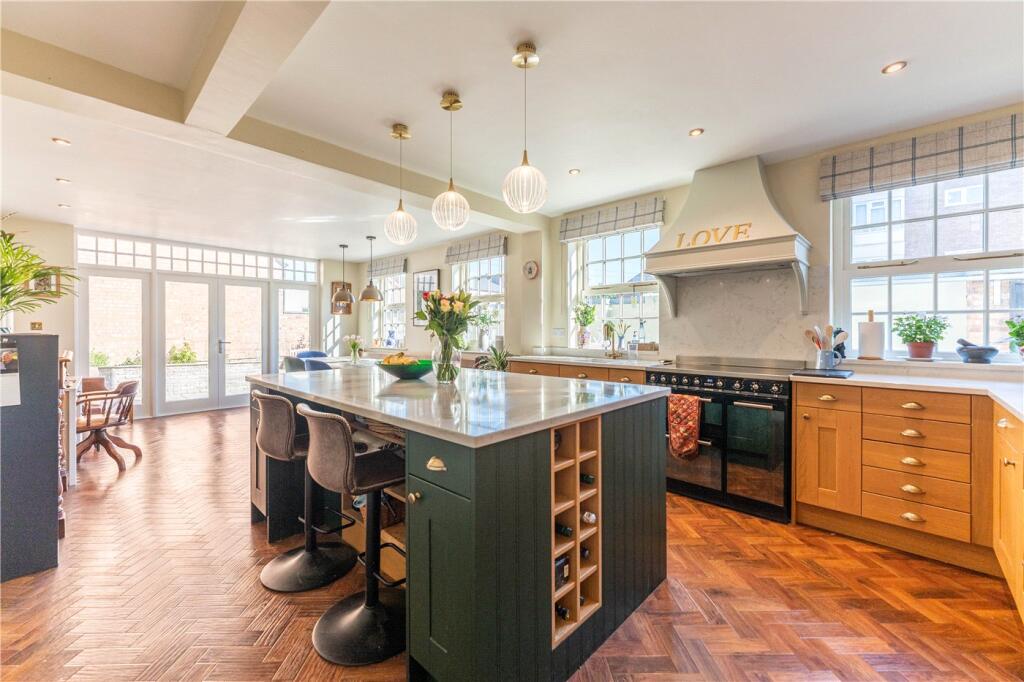 Kitchen Diner To Rea