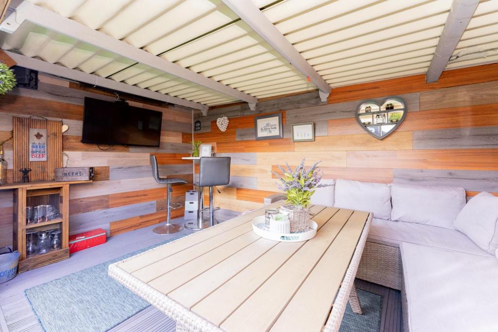 Entertainment Area