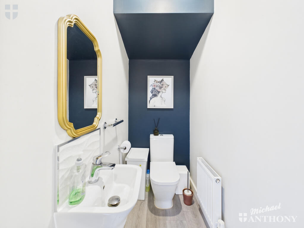 CAM03852G0-PR0493-STILL010