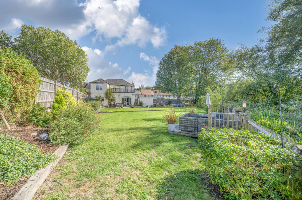 1354483-8-68c4484...