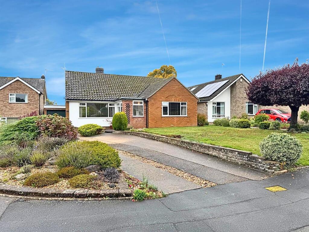 Front Garden and Driveway