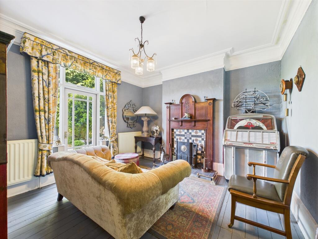sitting room