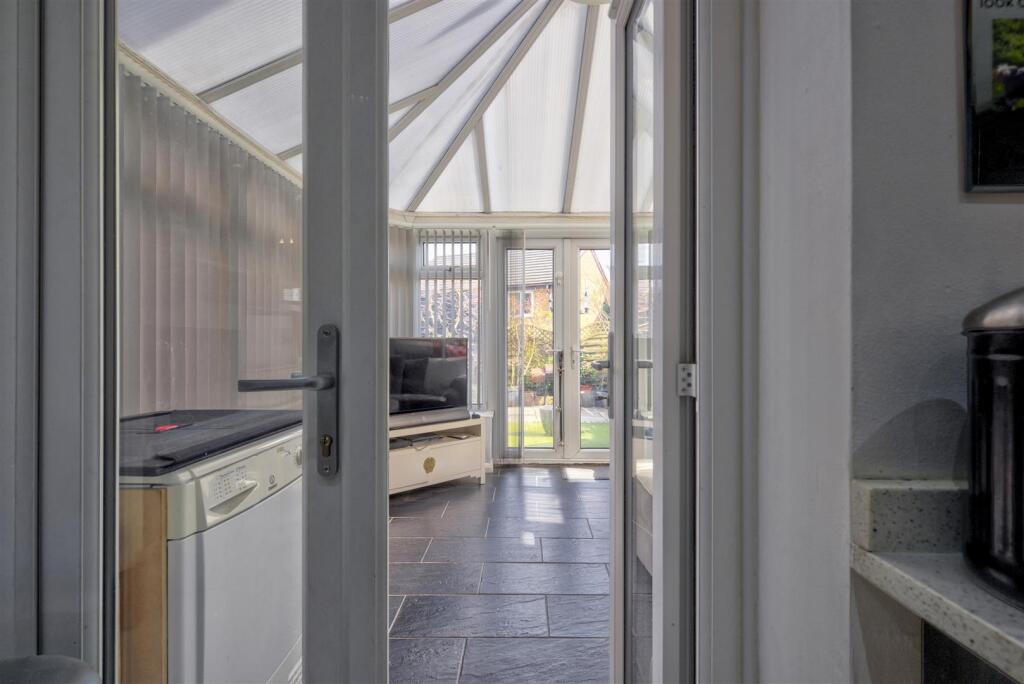 66 dixon green farnworth bl4 7eq-20.jpg